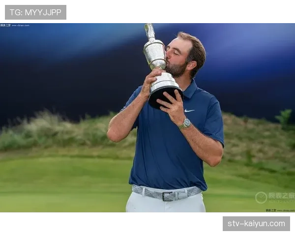 高尔夫球员锦标赛：舍夫勒领先3杆进入决赛轮